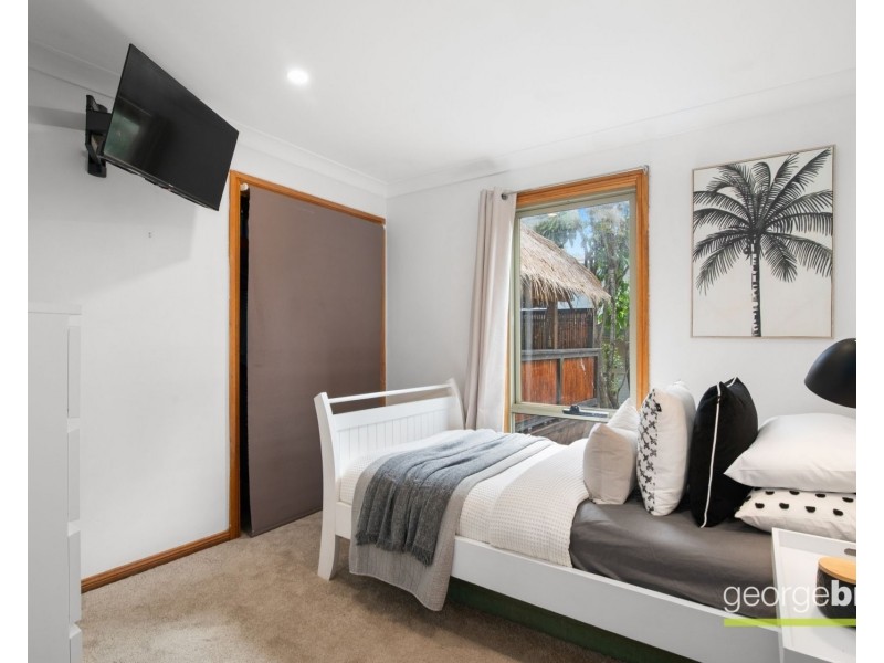 15 Solander Road, Avoca Beach NSW 2251
