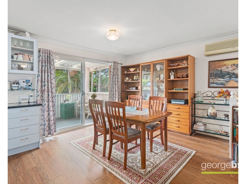 2/1 Rembrae Drive, Green Point NSW 2251