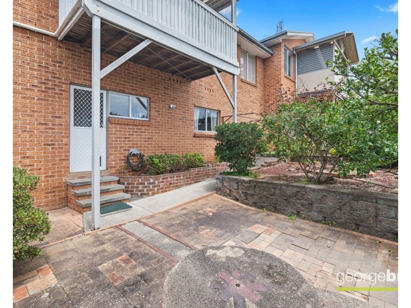 2/1 Rembrae Drive, Green Point NSW 2251