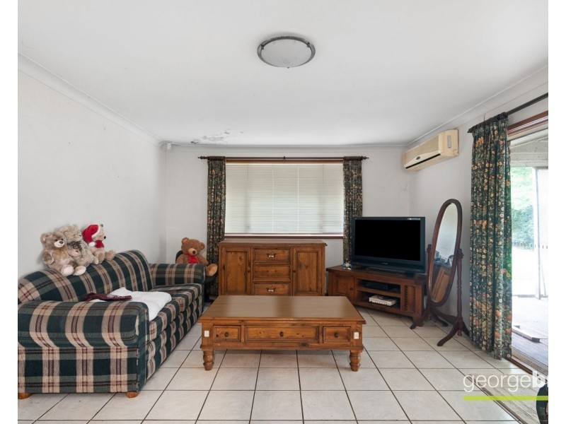 33 Conroy Crescent, Kariong NSW 2250
