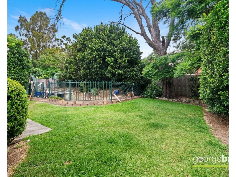 33 Conroy Crescent, Kariong NSW 2250