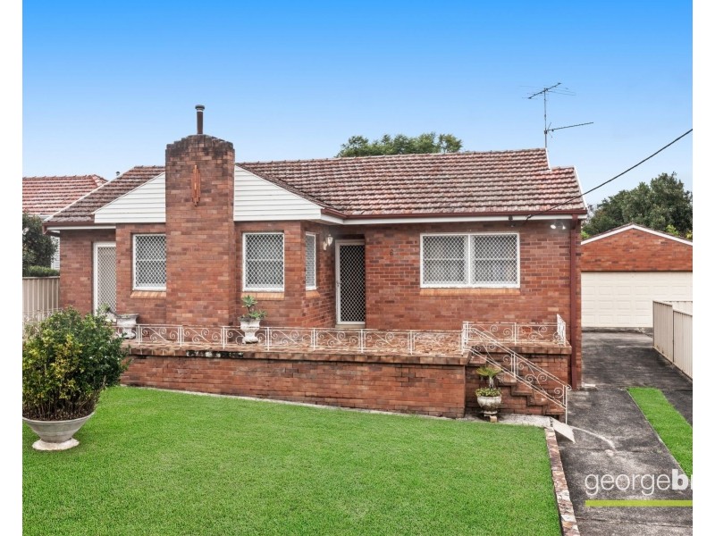 6 Russell Street, East Gosford NSW 2250