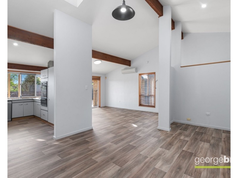 8 Carolyn Close, Kariong NSW 2250