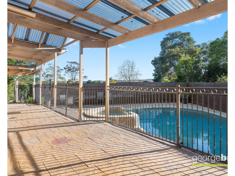 8 Carolyn Close, Kariong NSW 2250