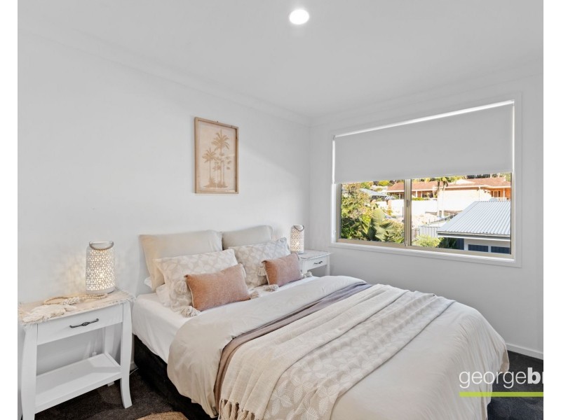 10 & 10a Koolang Road, Green Point NSW 2251