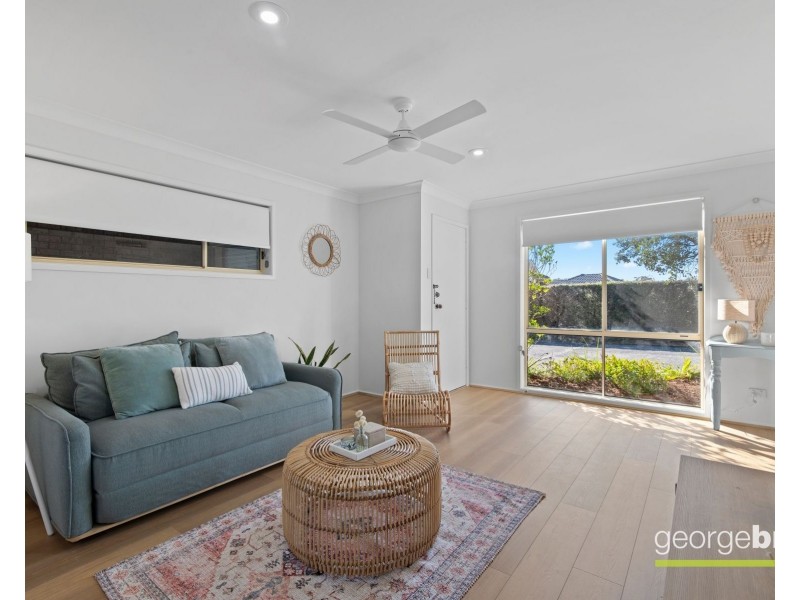 2/27 Milyerra Road, Kariong NSW 2250