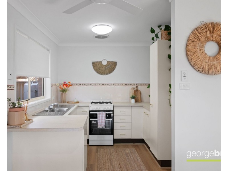 2/27 Milyerra Road, Kariong NSW 2250