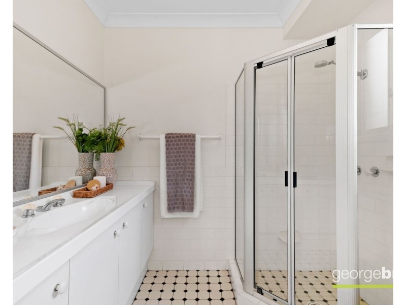 25 Carmel Crescent, Kariong NSW 2250