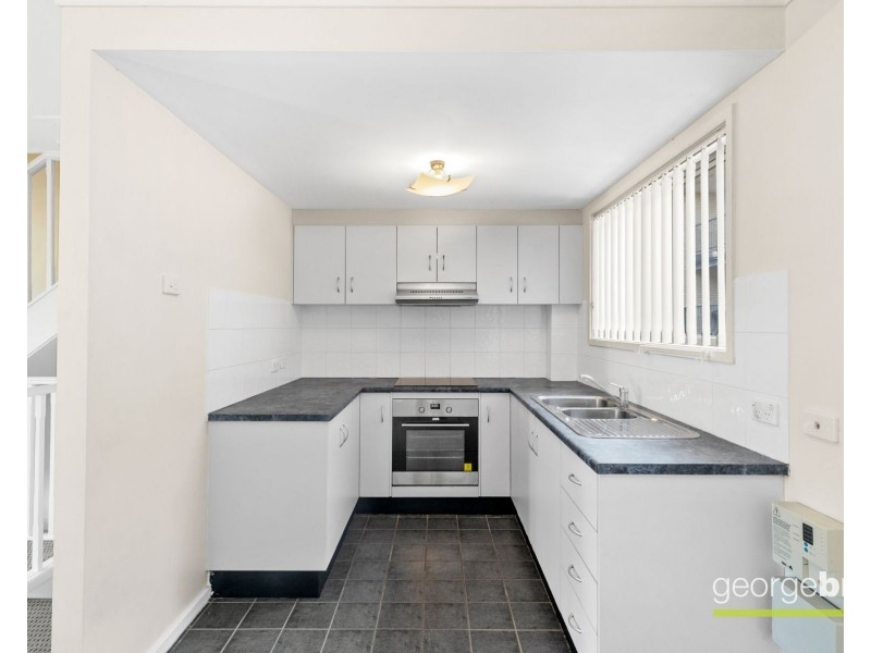 9/171-173 Gertrude Street, Gosford NSW 2250