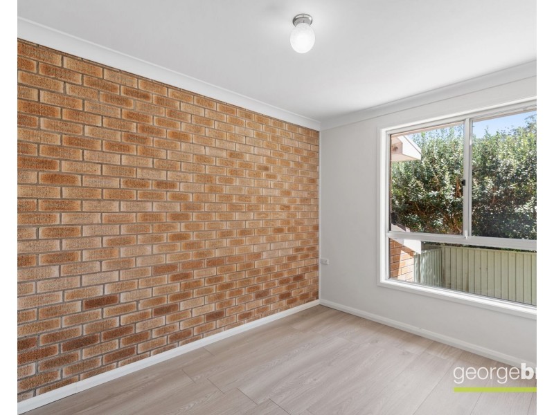 12/4 Kalawarra Road, Wyoming NSW 2250