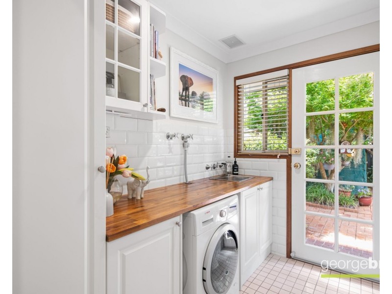 1  Blackshaw Close, Kariong NSW 2250