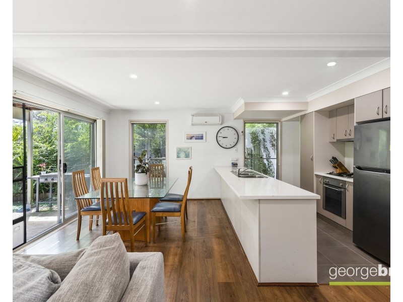 1/24 Pemell Street, Wyoming NSW 2250