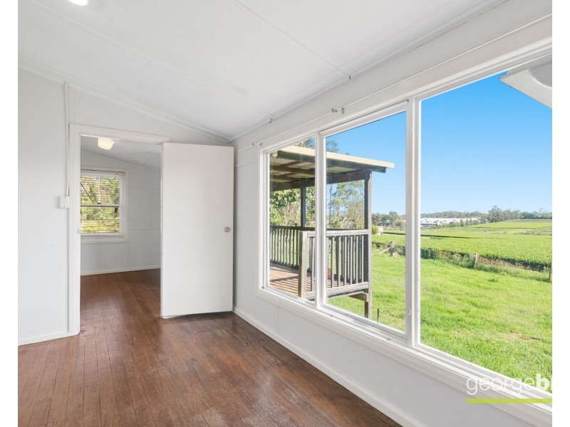 320 Waratah Road, Mangrove Mountain NSW 2250
