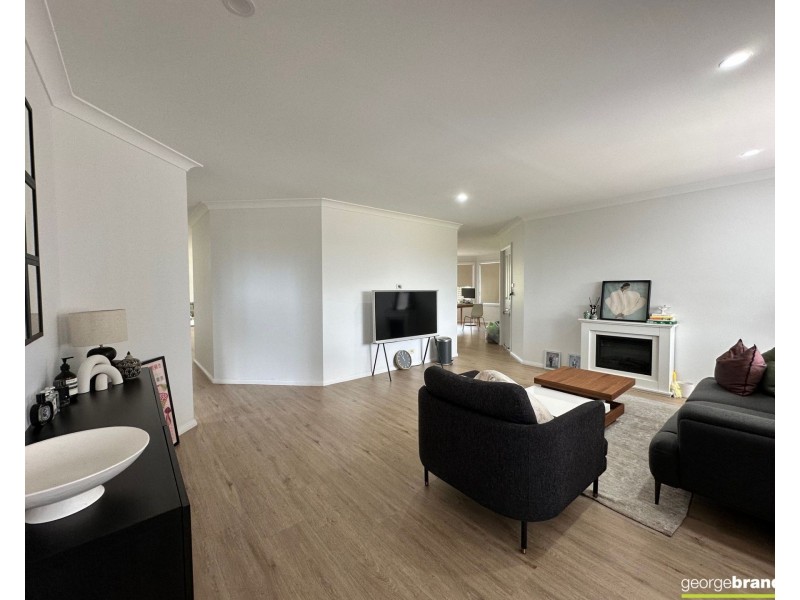 14 Carolyn Close, Kariong NSW 2250