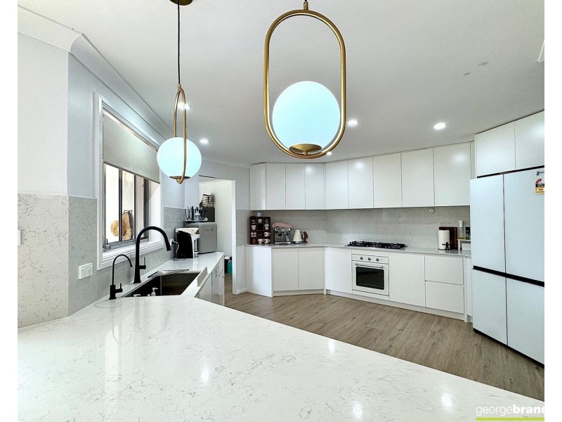 14 Carolyn Close, Kariong NSW 2250
