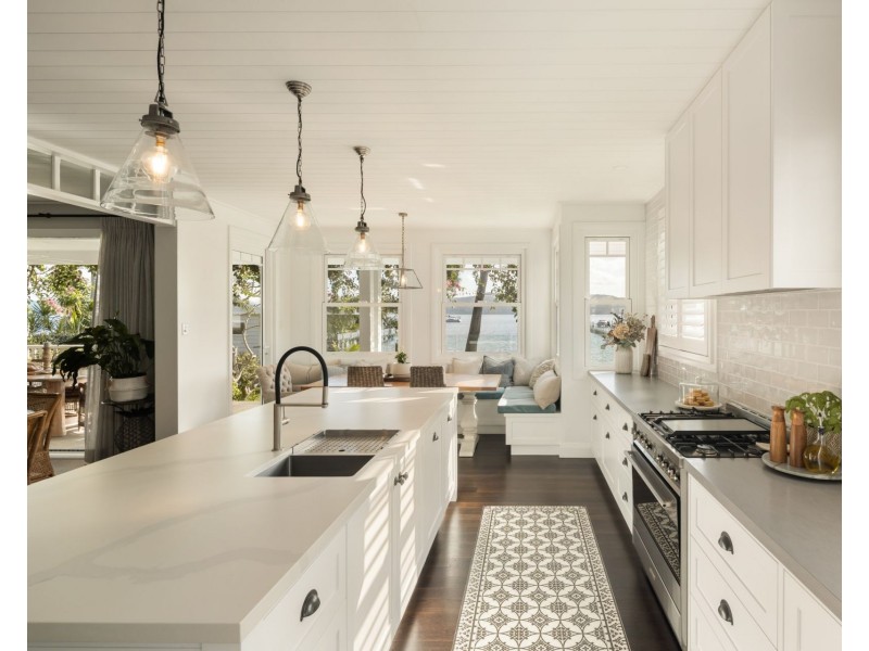 263 Avoca Drive, Green Point NSW 2251