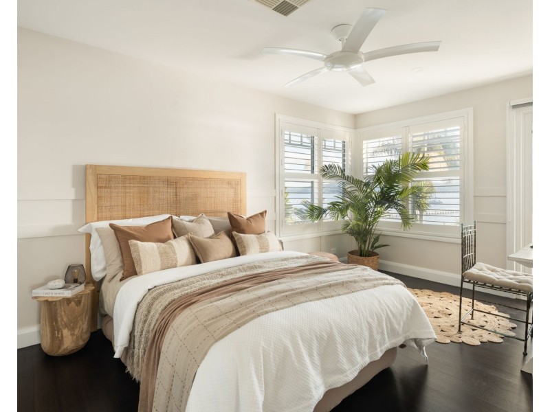 263 Avoca Drive, Green Point NSW 2251