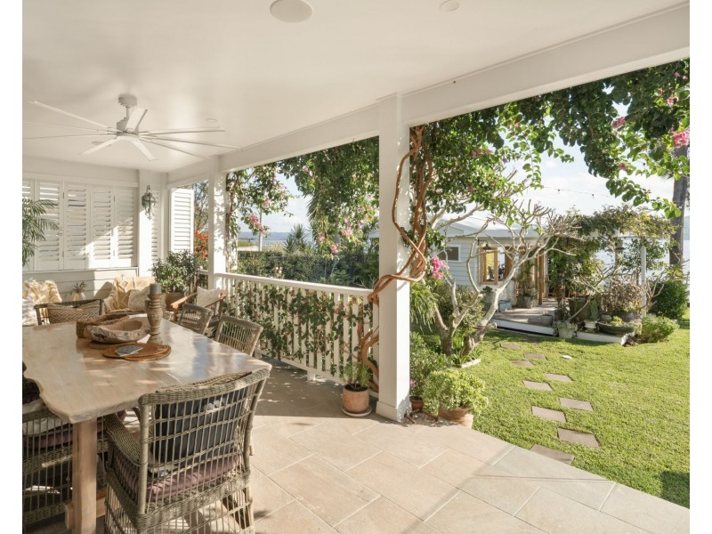 263 Avoca Drive, Green Point NSW 2251