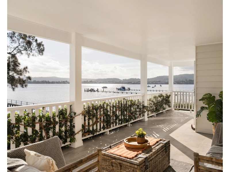 263 Avoca Drive, Green Point NSW 2251