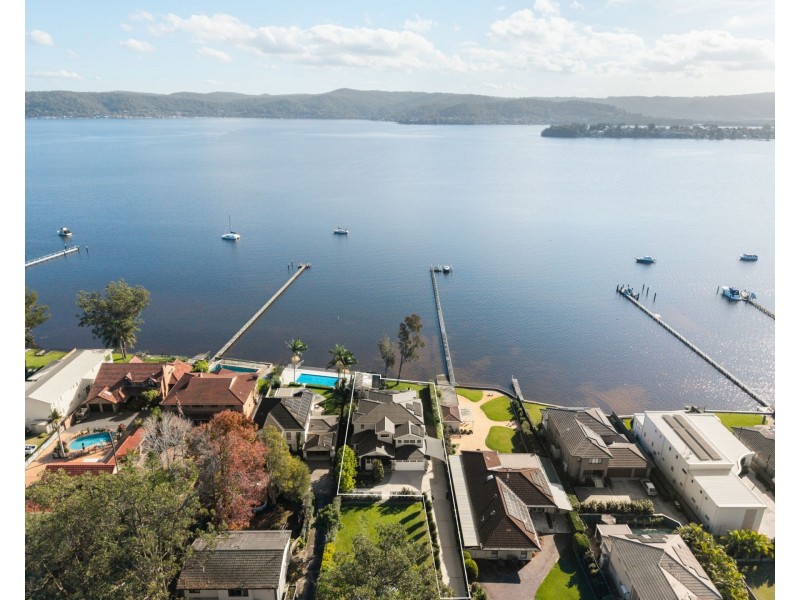 263 Avoca Drive, Green Point NSW 2251