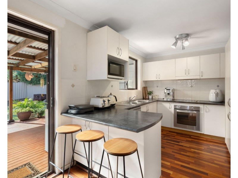 21 Truscott Avenue, Kariong NSW 2250