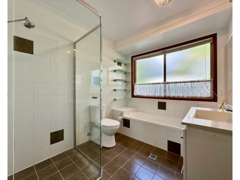 33 Truscott Avenue, Kariong NSW 2250