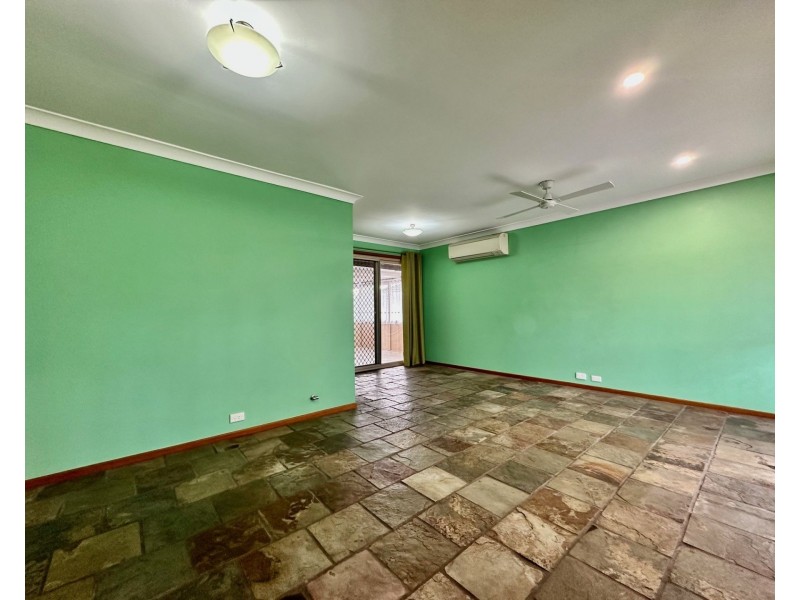 33 Truscott Avenue, Kariong NSW 2250