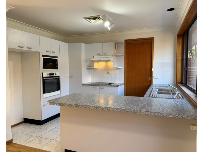 2/20 Hempstalk Crescent, Kariong NSW 2250