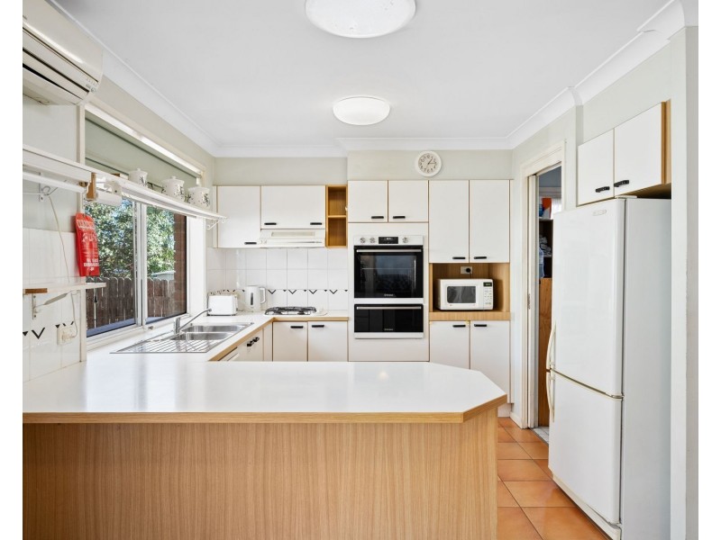 11 Lowe Place, Kariong NSW 2250