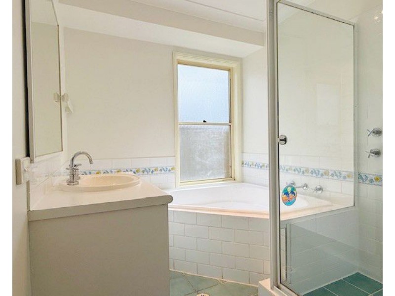 7 Casey Crescent, Kariong NSW 2250