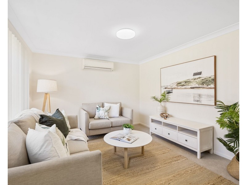 1/2 Pankhurst Place, Kariong NSW 2250