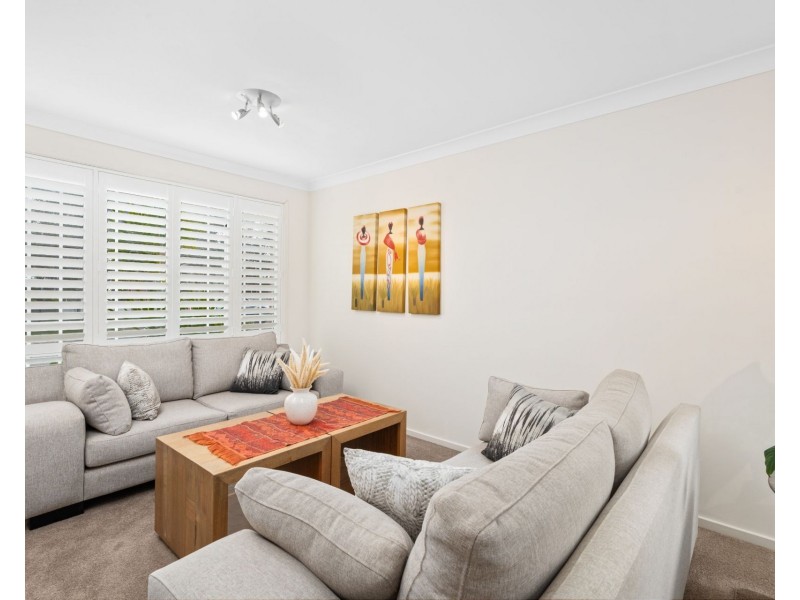 1/27 Carmel Crescent, Kariong NSW 2250