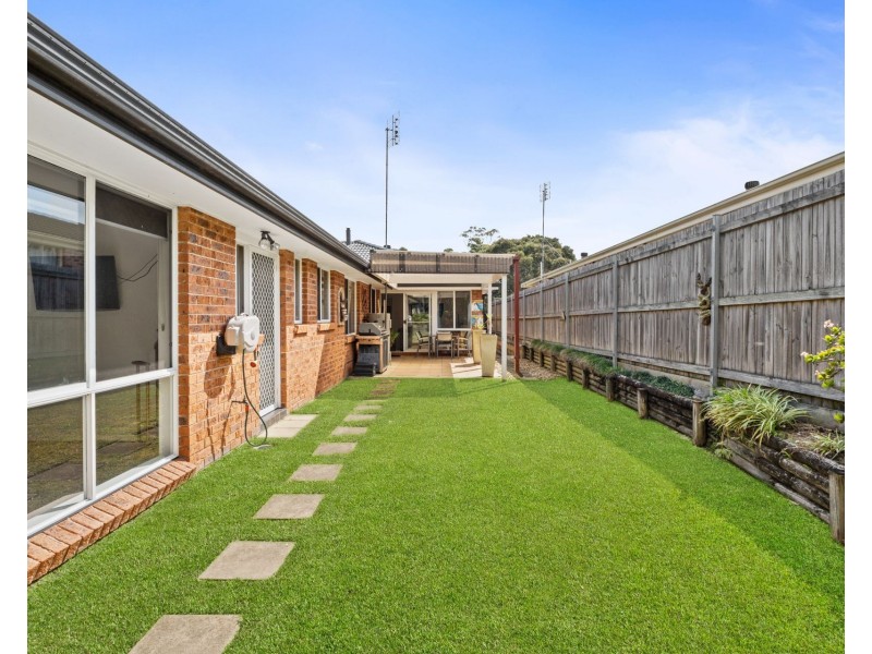 1/27 Carmel Crescent, Kariong NSW 2250