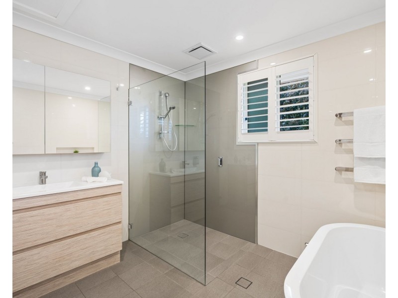 43A Henzel Road, Green Point NSW 2251