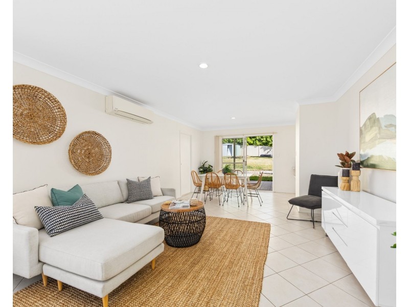 12 Brittany Crescent, Kariong NSW 2250