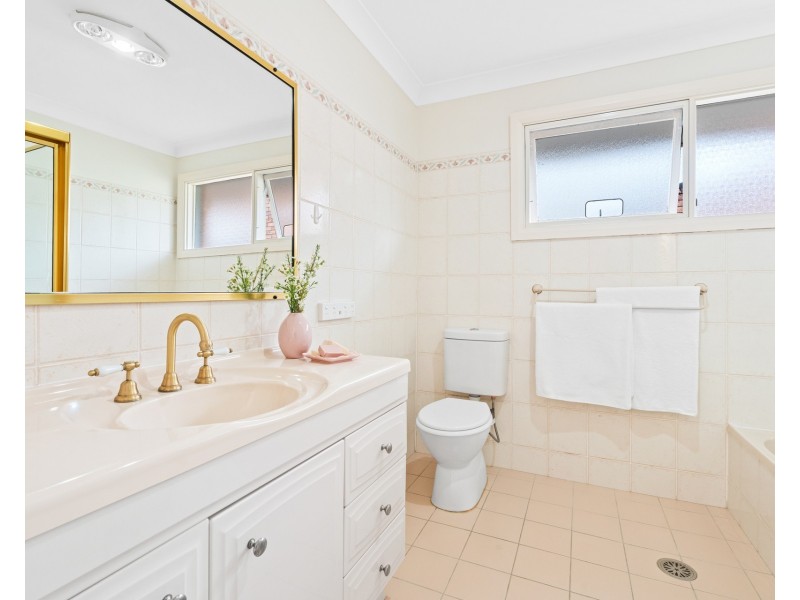 42 Arunta Avenue, Kariong NSW 2250