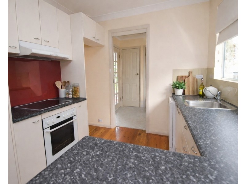 47 Brooke Avenue, Killarney Vale NSW 2261