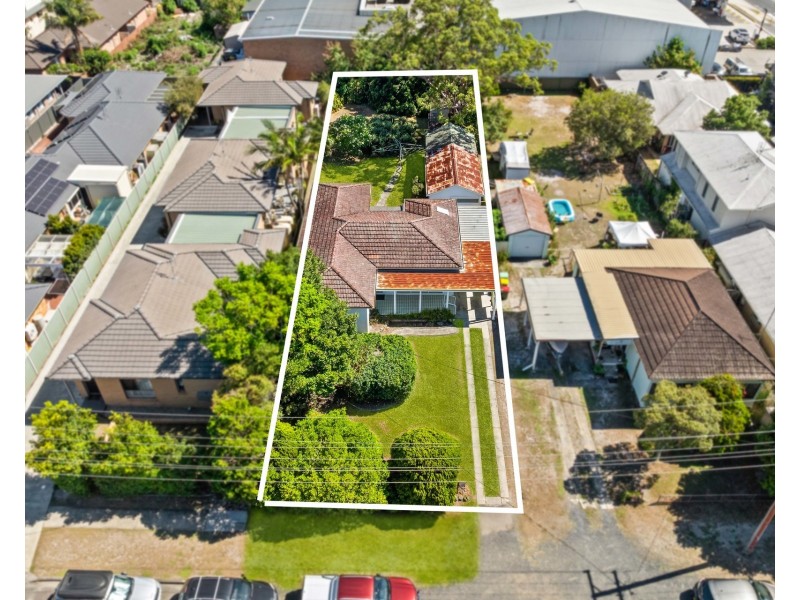 7 Waratah Avenue, Woy Woy NSW 2256
