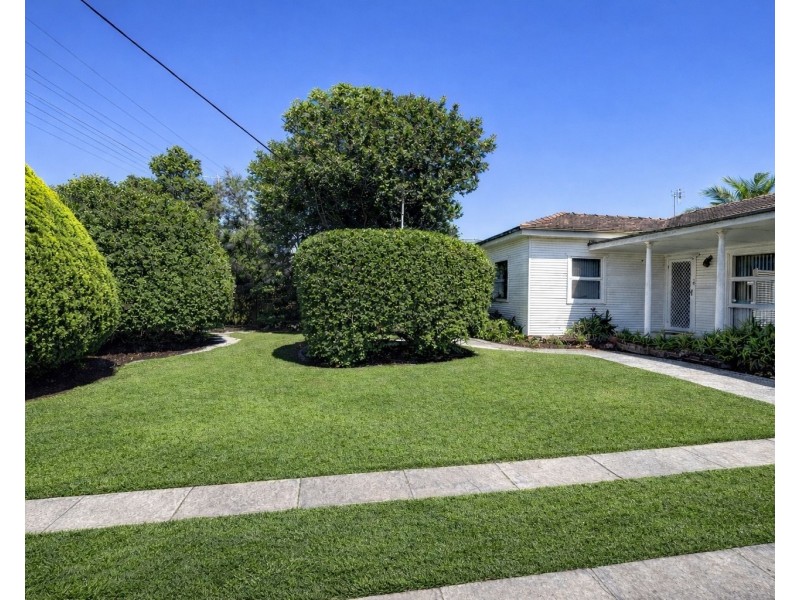 7 Waratah Avenue, Woy Woy NSW 2256