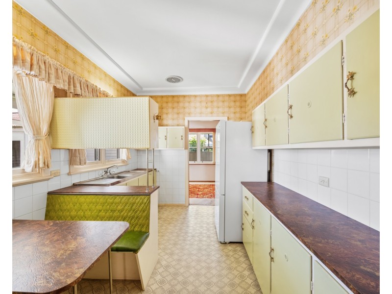 7 Waratah Avenue, Woy Woy NSW 2256
