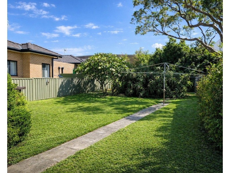 7 Waratah Avenue, Woy Woy NSW 2256