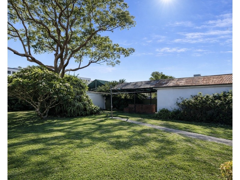 7 Waratah Avenue, Woy Woy NSW 2256