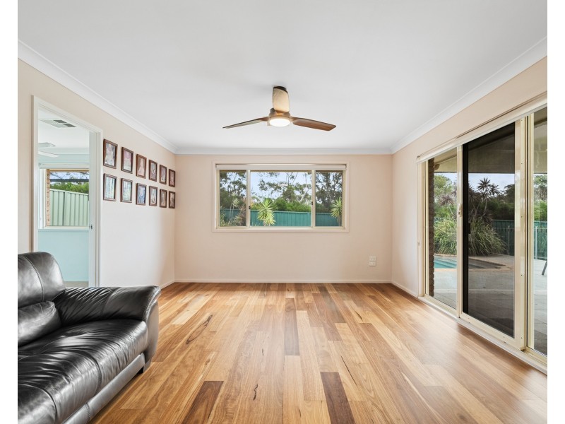 16 Risdon Crescent, Kariong NSW 2250