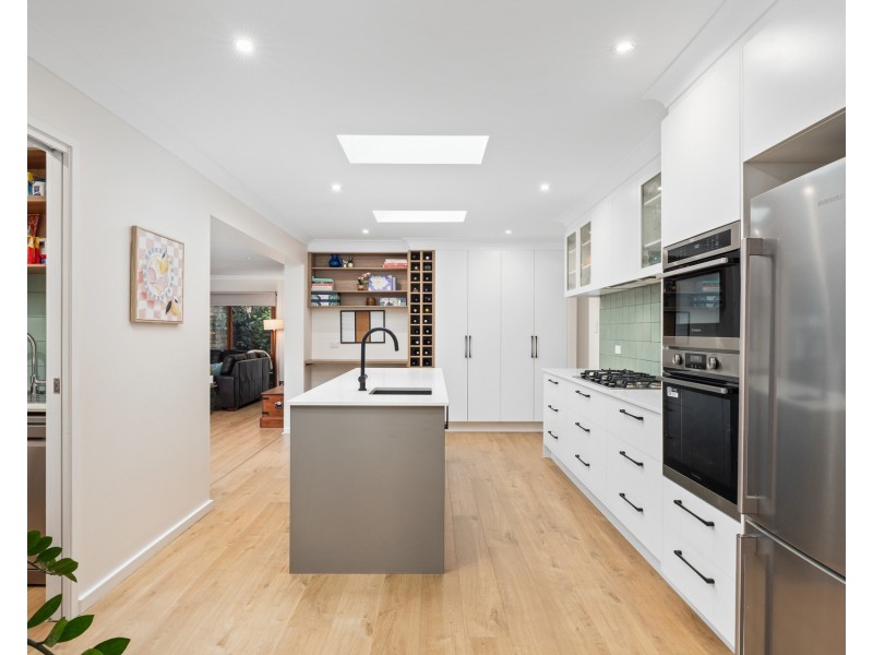 15 Roberta Avenue, Kariong NSW 2250