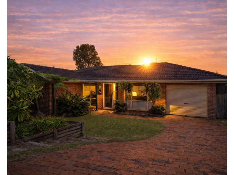 8 Graham Place, Kariong NSW 2250