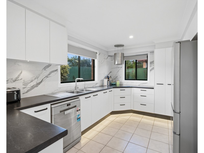 15 Thurling Avenue, Kariong NSW 2250