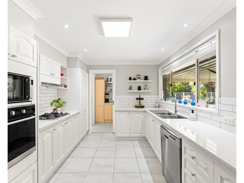 10 Olive Kari Close, Kariong NSW 2250