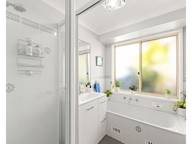 10 Olive Kari Close, Kariong NSW 2250