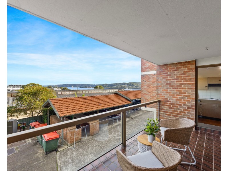 1/3 Joseph Lloyd Close, Gosford NSW 2250