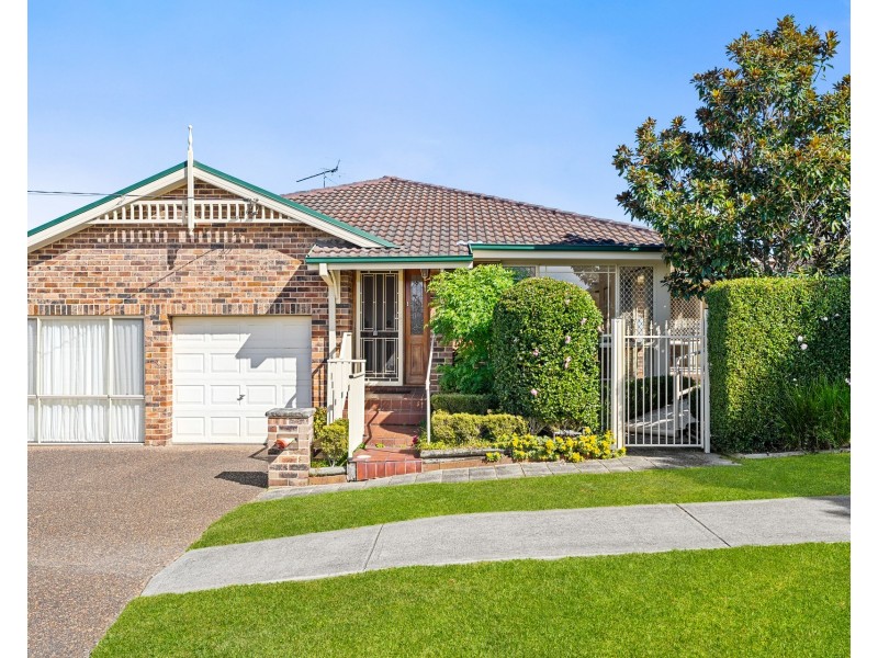 52 Wattle Street, East Gosford NSW 2250